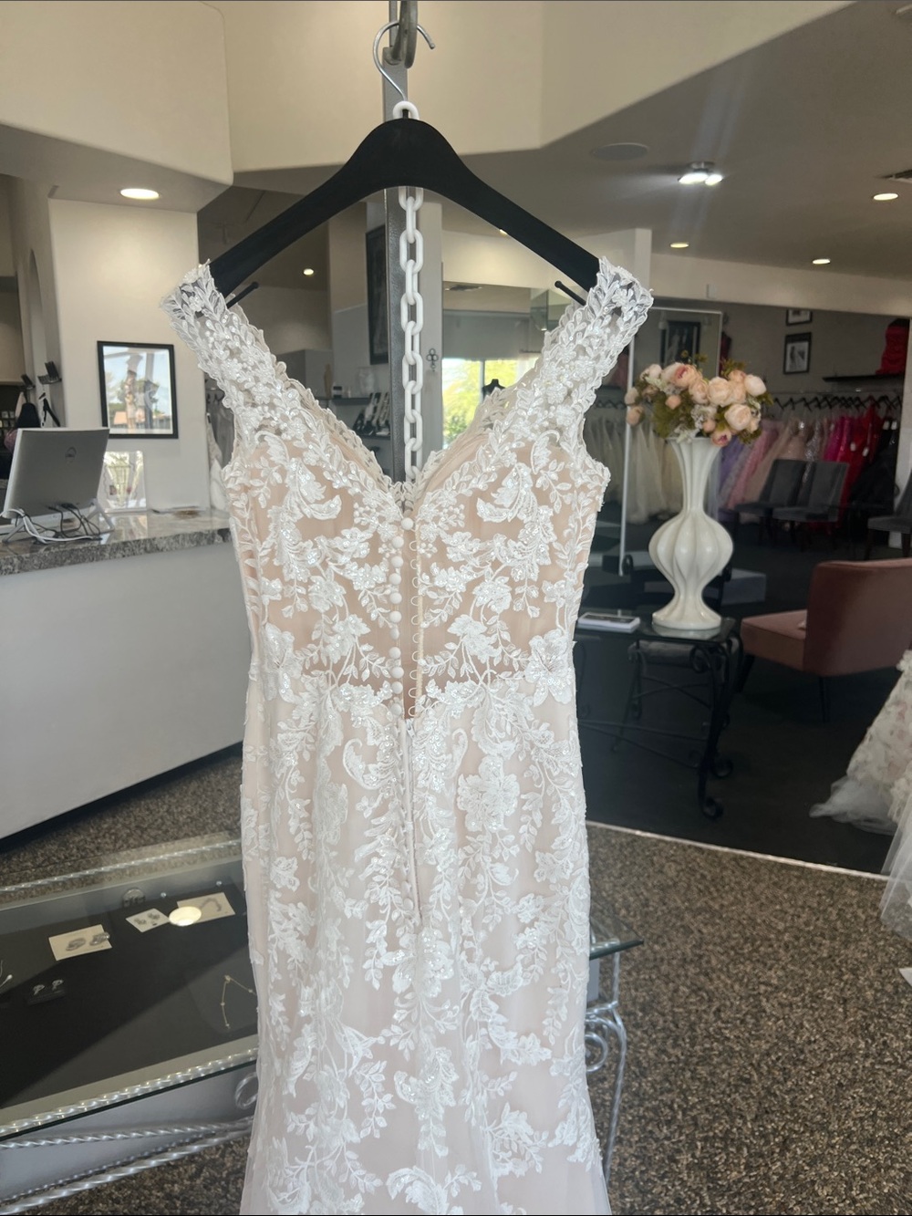 Mori Lee Lace Fitted Wedding Dress - Picture 5 of 6